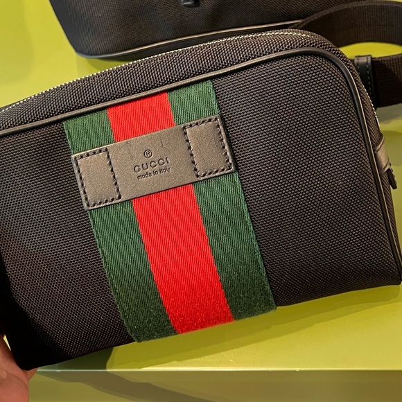 Gucci Belt Bag - Picture 2 of 5